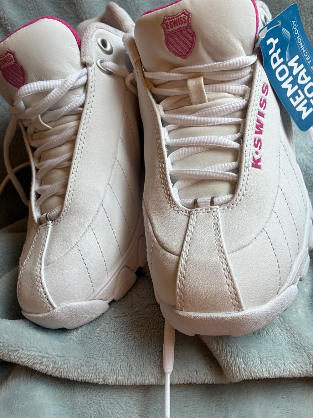 K-Swiss Women's Classic White Athletic Sneakers with Pink Accents- Size 8 - Picture 10 of 10